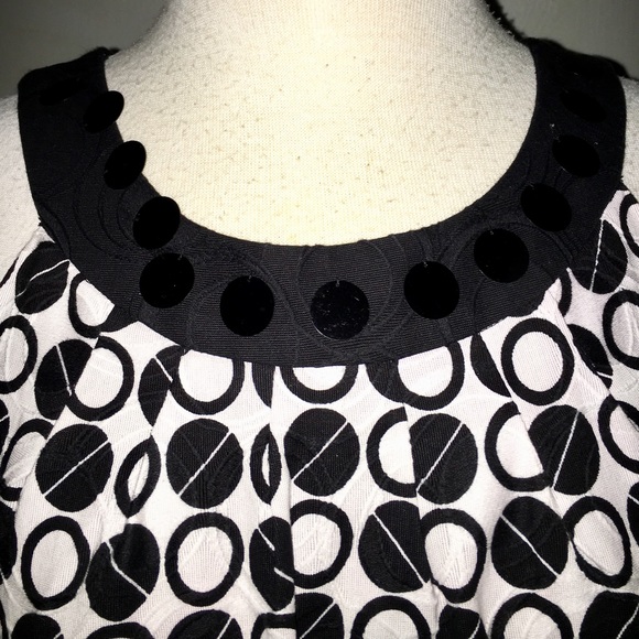 🖤Chic Print Work Dress🖤 - Picture 4 of 7